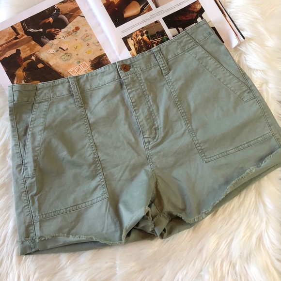 Madewell Pants - Madewell Light Green Garment Dye Shorts 30